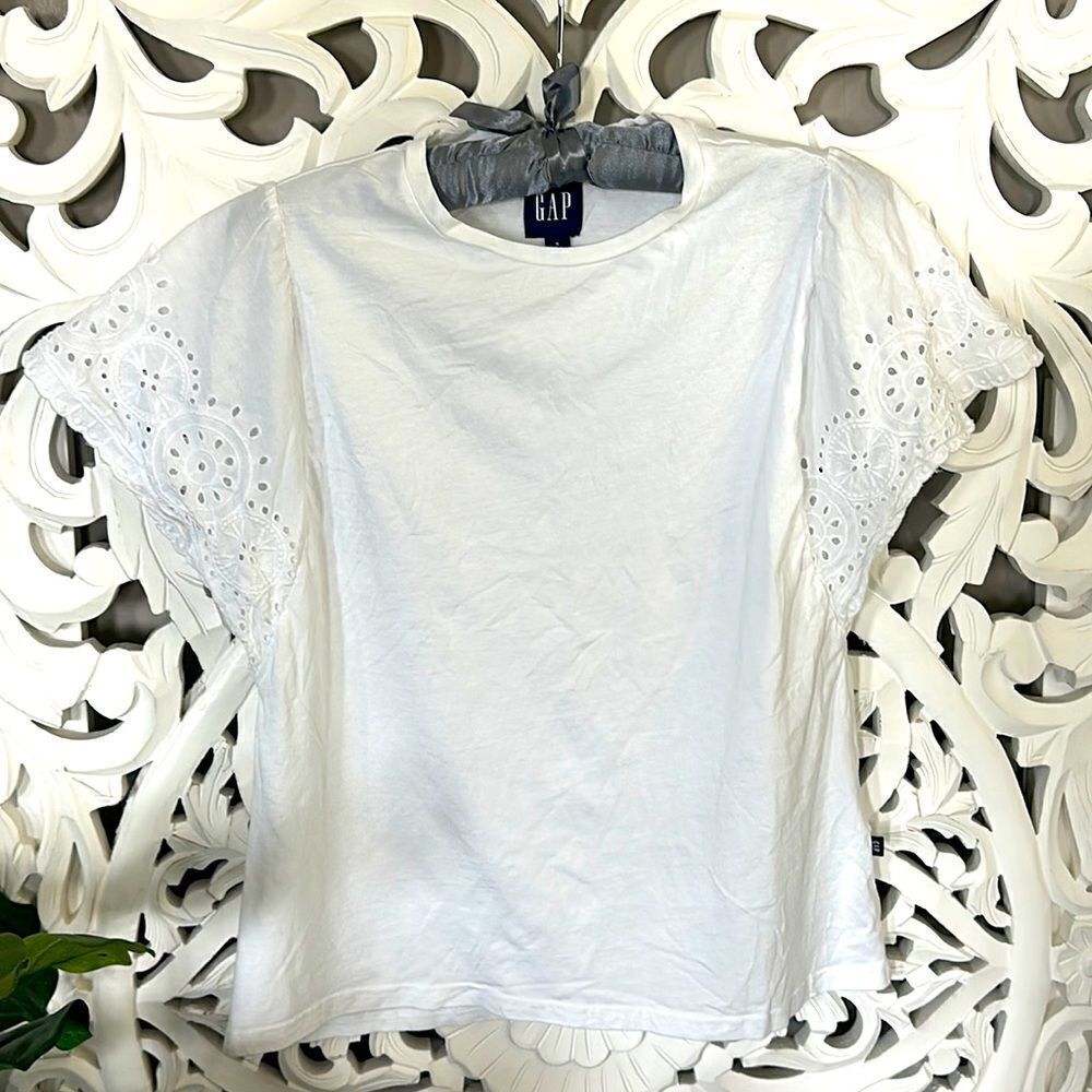 GAP White Flutter Sleeve Tee